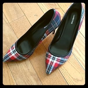Plaid pumps, size 10